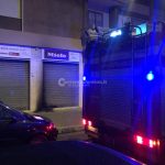 Notte “infernale” in città: cinque vetture in fiamme, raid contro un negozio - Corriere Salentino