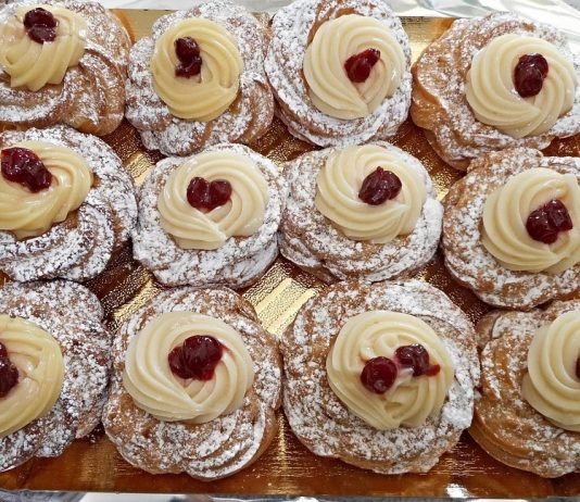 Come fare le zeppole: la ricetta originale semplice e veloce