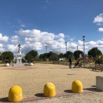 Il reportage per le vie di Aradeo: tanti in quarantena, ragazzi in bici e anziani senza paura - Corriere Salentino