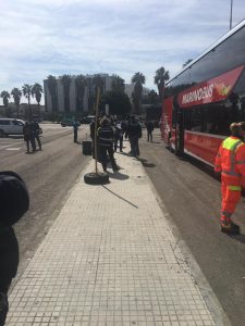 “Fuggono da nord con auto e pullman da giorni“. Bloccati alcuni al Foro Boario. A Baia Verde allarme turisti - Corriere Salentino