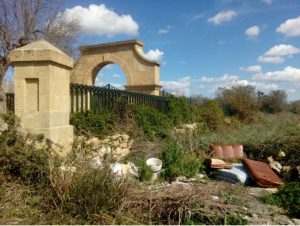 Laghetto Cellini di Melissano: amianto, degrado e rifiuti, la denuncia di Italia Nostra - Corriere Salentino