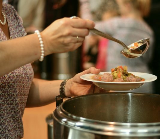 Mense, necessario investire su qualità dei pasti per ridurre le malattie croniche che potrebbero salire fino al 90% tra 20 anni