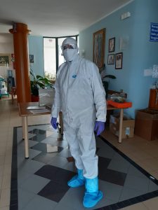 Un altro morto a Soleto, le immagini dell’eroica battaglia del personale. Otranto, Centro Dialisi salvo - Corriere Salentino