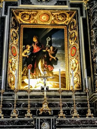 Alla scoperta del Salento: L’antico fascino dell’altare di Sant’Oronzo - Corriere Salentino