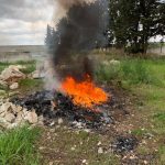 Le colonne di fumo attirano i carabinieri, in due nei guai per combustione di rifiuti - Corriere Salentino