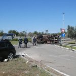 Autocompattatore si ribalta dopo lo schianto con un'auto: due persone finiscono in ospedale - Corriere Salentino