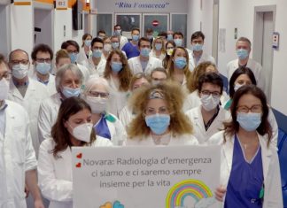 Coronavirus, in corsia a Novara si canta la pizzica