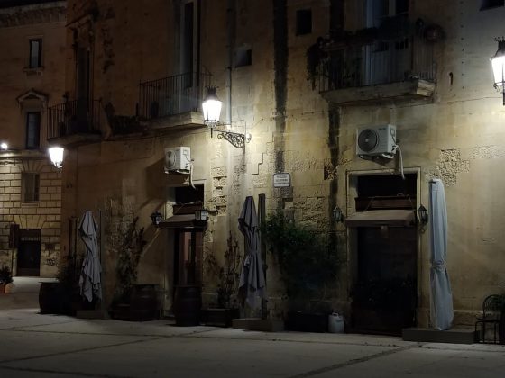 Lecce, luci accese nella notte: ristorazione, ospitalità e movida chiedono di sopravvivere - Corriere Salentino
