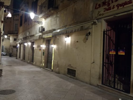 Lecce, luci accese nella notte: ristorazione, ospitalità e movida chiedono di sopravvivere - Corriere Salentino