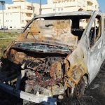 La "maledizione" dei furgoni a noleggio: dopo l'agguato sull'A16 dei tifosi del Bari, arrivano le fiamme - Corriere Salentino