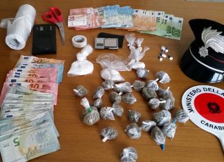 La pandemia non frena lo spaccio e allora ci pensano i carabinieri: in tre finiscono ai domiciliari