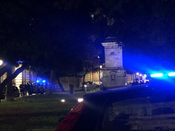 Giro di vite e verbali di polizia e municipale in piazzetta Santa Chiara: stop agli assembramenti - Corriere Salentino