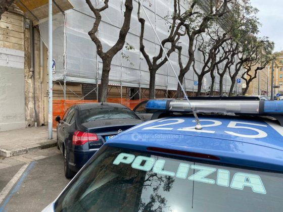 L'impalcatura "copre" la merceria ed i ladri la svaligiano: "colpo" grosso nel centro di Lecce - Corriere Salentino