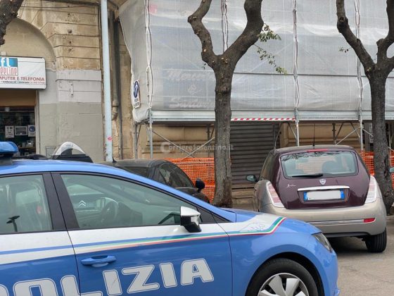 L'impalcatura "copre" la merceria ed i ladri la svaligiano: "colpo" grosso nel centro di Lecce - Corriere Salentino