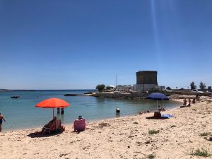 I salentini tornano a vivere la movida e le spiagge: la maggior parte rispetta le regole - Corriere Salentino