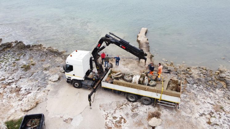 Operazione “Saponara”, blitz congiunto per liberare la spiaggetta - Corriere Salentino