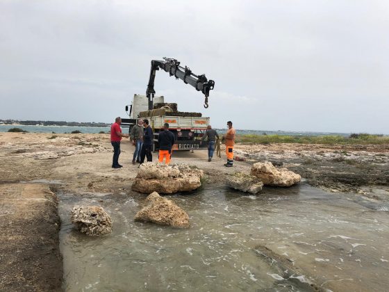 Operazione “Saponara”, blitz congiunto per liberare la spiaggetta - Corriere Salentino