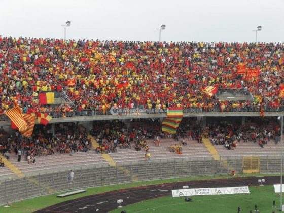 Lecce, 10 anni fa il primo trofeo alzato al cielo. De Canio "Emozione indescrivibile". Sulla salvezza "Il Lecce è in buone mani" - Corriere Salentino