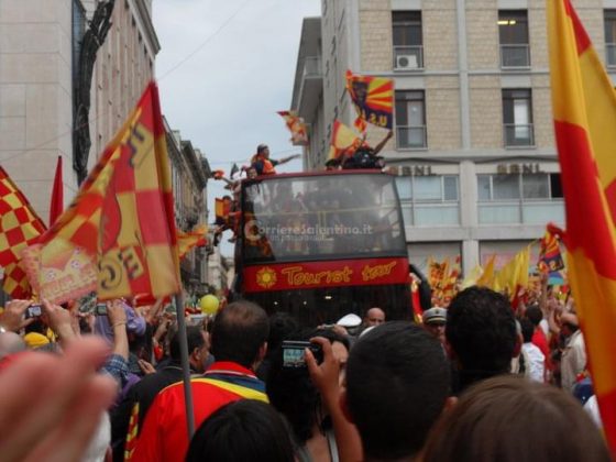 Lecce, 10 anni fa il primo trofeo alzato al cielo. De Canio "Emozione indescrivibile". Sulla salvezza "Il Lecce è in buone mani" - Corriere Salentino