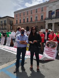 Ambulanti fieristi: dopo il covid, il vuoto. La manifestazione con le Partite Iva e l’apertura - Corriere Salentino