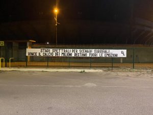 Ultras Lecce, "vince il calcio dei milioni restano fuori le emozioni" - Corriere Salentino