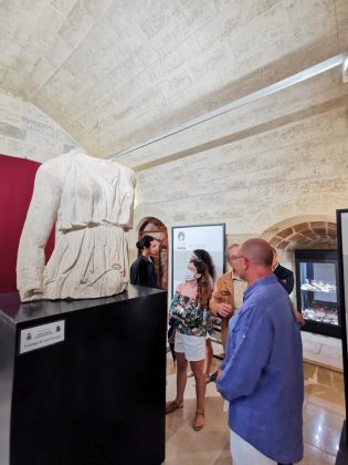 L' Ambasciatore turco in Italia in visita a Castro - Corriere Salentino