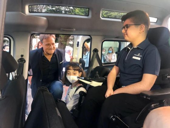 Cuore Amico, tappa a Cutrofiano: donata l'auto attrezzata al piccolo Matteo - Corriere Salentino