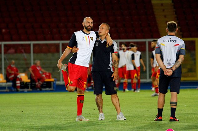 I giallorossi perdono anche nello scontro salvezza, Lecce-Sampdoria 1-2. Arbitraggio discutibile - Corriere Salentino