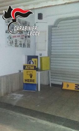 Assalto al bancomat nella marina, banda scovata grazie al gps: uno in carcere, complici in fuga - Corriere Salentino