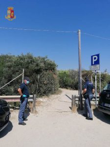 Controlli a tappeto alla Baia Verde: sigilli a lido, pusher nei guai e locali da ballo abusivi - Corriere Salentino