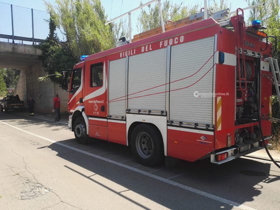 Sfonda il guardrail e vola giù dal cavalcavia con l'auto: paura per una 20enne - Corriere Salentino