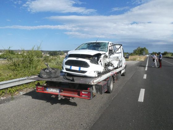 Violento schianto tra due vetture: per i due automobilisti corsa in ospedale con "codice rosso" - Corriere Salentino