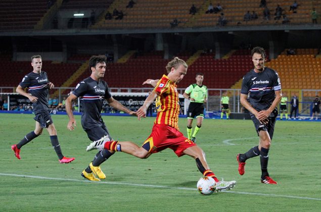 I giallorossi perdono anche nello scontro salvezza, Lecce-Sampdoria 1-2. Arbitraggio discutibile - Corriere Salentino