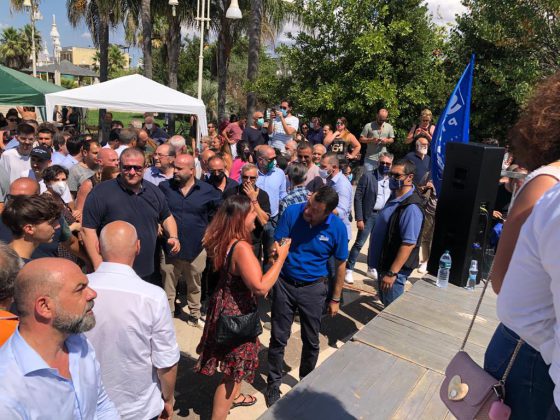 Salvini nel Sud Salento. Bordate a Emiliano: “Fa accordicchi perché ha paura”. La competizione con i fittiani - Corriere Salentino