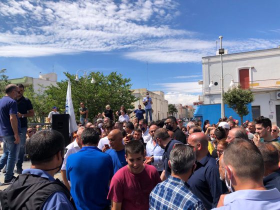 Salvini nel Sud Salento. Bordate a Emiliano: “Fa accordicchi perché ha paura”. La competizione con i fittiani - Corriere Salentino