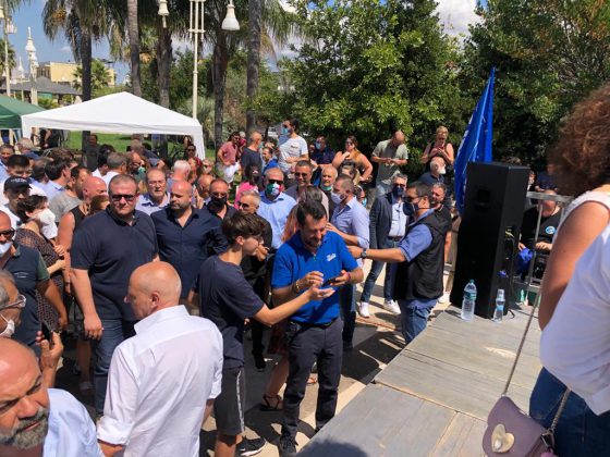 Salvini nel Sud Salento. Bordate a Emiliano: “Fa accordicchi perché ha paura”. La competizione con i fittiani - Corriere Salentino