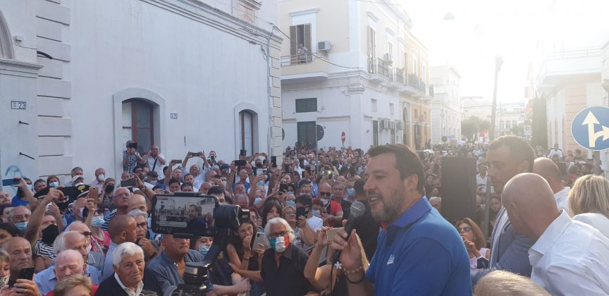 Salvini nel Sud Salento. Bordate a Emiliano: “Fa accordicchi perché ha paura”. La competizione con i fittiani - Corriere Salentino
