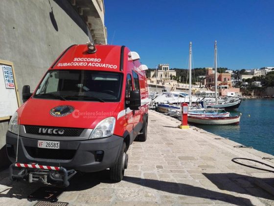 Cadavere in mare, scattano le ricerche nel basso Salento: sulla scogliera trovata l'auto del disperso - Corriere Salentino