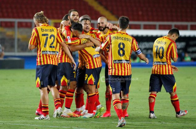 Vince il Lecce ma anche il Genoa, si complica per la salvezza - Corriere Salentino