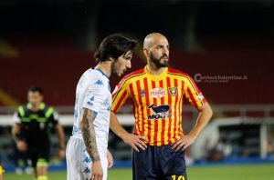 Vince il Lecce ma anche il Genoa, si complica per la salvezza - Corriere Salentino