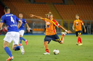 Le pagelle dei giallorossi: Rispoli da scherzi a parte ma la salvezza del Lecce è una cosa seria; Mancosu porta una croce troppo pesante - Corriere Salentino