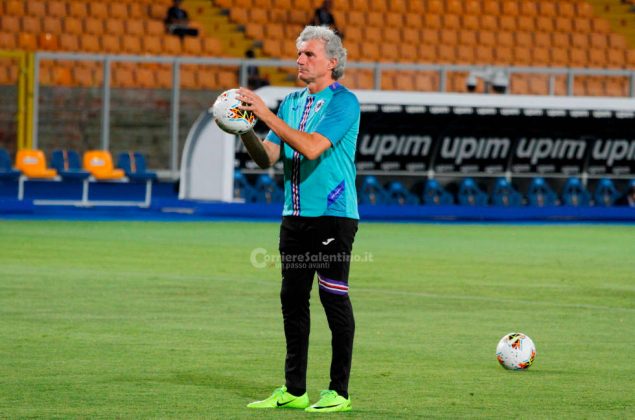I giallorossi perdono anche nello scontro salvezza, Lecce-Sampdoria 1-2. Arbitraggio discutibile - Corriere Salentino