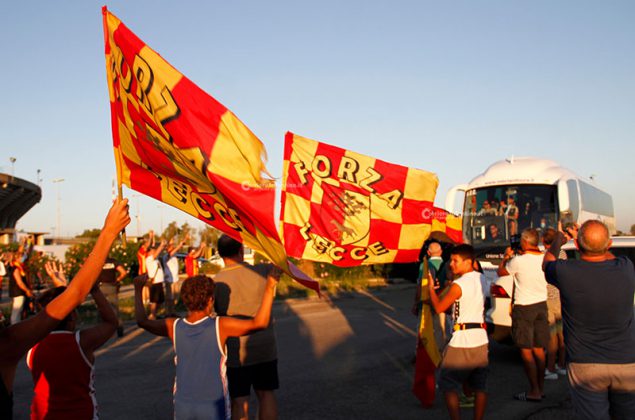 Il Lecce perde in casa contro il Parma e torna in serie B - Corriere Salentino