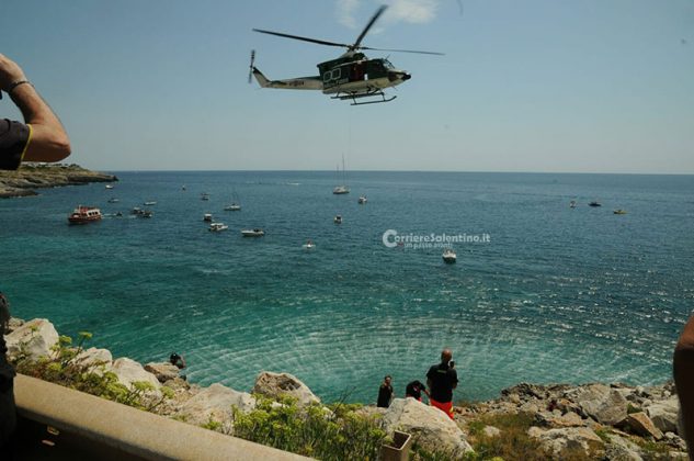 Cade sulla scogliera in una zona impervia: elicottero per soccorrerlo. In ospedale 61enne - Corriere Salentino