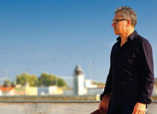Nas Cordas di Franco Chirivì a Galatone
