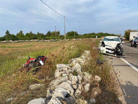 Drammatico schianto nel pomeriggio tra auto e moto, muore un uomo di 54 anni - Corriere Salentino