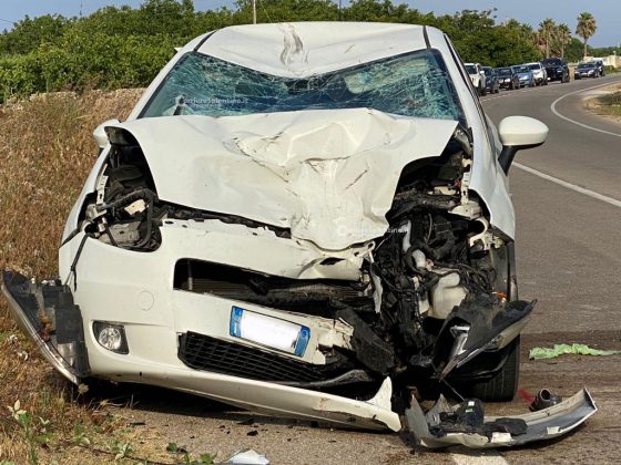 Drammatico schianto nel pomeriggio tra auto e moto, muore un uomo di 54 anni - Corriere Salentino