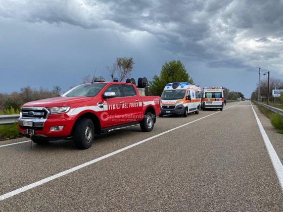 Violento impatto tra auto e camper: 33enne resta incastrata. Corsa in ospedale - Corriere Salentino