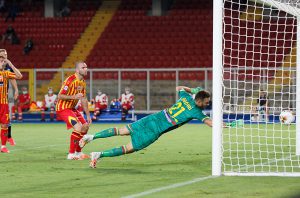 Il Lecce perde in casa contro il Parma e torna in serie B - Corriere Salentino