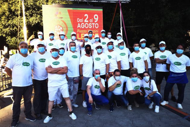 Lecce Pizza Village, partita la VI edizione. Oltre 40 pizzaioli e 11 forni a legna in piazza Mazzini - Corriere Salentino